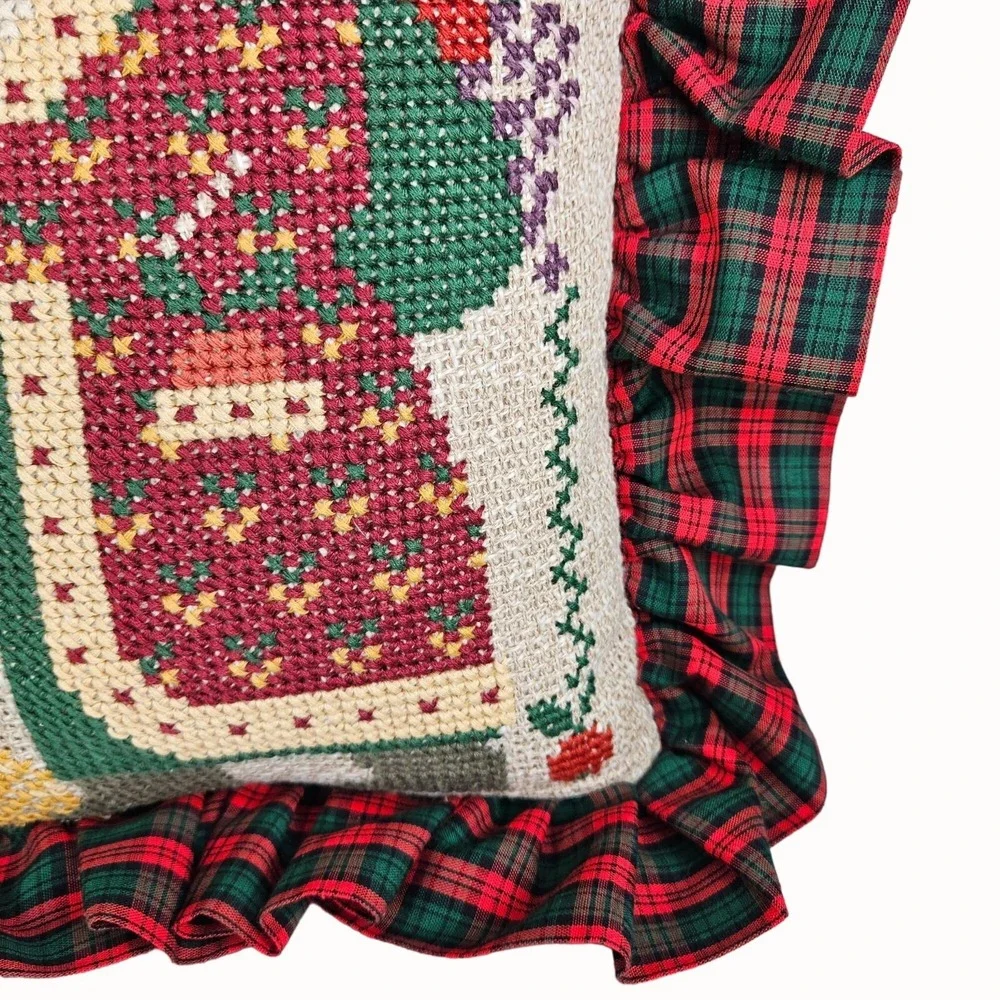 Prairie Schooler Santa 1991 Cross Stitch‎ COMPLETED Pillow Christmas Stitching
